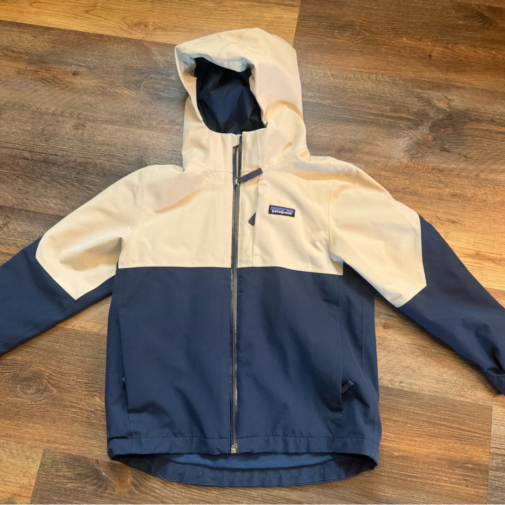 Boys XS (5-6) 4 in one coat -Patagonia